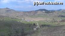 [P01] Poteca pietruita (in lucru) ce urca spre Piclele Mari. In vale se vede parcarea iar in plan indepartat sus, Piclele Mici. » foto by wallybu
 - 
<span class="allrVoted glyphicon glyphicon-heart hidden" id="av89318"></span>
<a class="m-l-10 hidden" id="sv89318" onclick="voting_Foto_DelVot(,89318,3566)" role="button">șterge vot <span class="glyphicon glyphicon-remove"></span></a>
<a id="v989318" class=" c-red"  onclick="voting_Foto_SetVot(89318)" role="button"><span class="glyphicon glyphicon-heart-empty"></span> <b>LIKE</b> = Votează poza</a> <img class="hidden"  id="f89318W9" src="/imagini/loader.gif" border="0" /><span class="AjErrMes hidden" id="e89318ErM"></span>