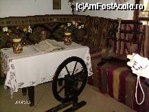 [P03] Interiorul casei, iar pe masa se vede ceaslovul lui Nica » foto by Valentina69
 - 
<span class="allrVoted glyphicon glyphicon-heart hidden" id="av44090"></span>
<a class="m-l-10 hidden" id="sv44090" onclick="voting_Foto_DelVot(,44090,3571)" role="button">șterge vot <span class="glyphicon glyphicon-remove"></span></a>
<a id="v944090" class=" c-red"  onclick="voting_Foto_SetVot(44090)" role="button"><span class="glyphicon glyphicon-heart-empty"></span> <b>LIKE</b> = Votează poza</a> <img class="hidden"  id="f44090W9" src="/imagini/loader.gif" border="0" /><span class="AjErrMes hidden" id="e44090ErM"></span>