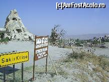 [P16] Cappadocia – Un copac cu crengile incarcate cu vase de argila. Asta sa fi fost bufetul de bucatarie al vechilor cappadocieni? . » foto by iulianic
 - 
<span class="allrVoted glyphicon glyphicon-heart hidden" id="av273102"></span>
<a class="m-l-10 hidden" id="sv273102" onclick="voting_Foto_DelVot(,273102,3573)" role="button">șterge vot <span class="glyphicon glyphicon-remove"></span></a>
<a id="v9273102" class=" c-red"  onclick="voting_Foto_SetVot(273102)" role="button"><span class="glyphicon glyphicon-heart-empty"></span> <b>LIKE</b> = Votează poza</a> <img class="hidden"  id="f273102W9" src="/imagini/loader.gif" border="0" /><span class="AjErrMes hidden" id="e273102ErM"></span>
