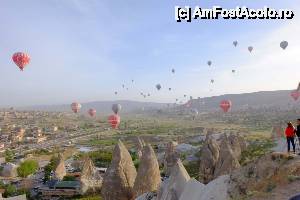 [P08] Baloane in zori, vazute de la Sunset Point - Goreme » foto by nickro
 - 
<span class="allrVoted glyphicon glyphicon-heart hidden" id="av510563"></span>
<a class="m-l-10 hidden" id="sv510563" onclick="voting_Foto_DelVot(,510563,3573)" role="button">șterge vot <span class="glyphicon glyphicon-remove"></span></a>
<a id="v9510563" class=" c-red"  onclick="voting_Foto_SetVot(510563)" role="button"><span class="glyphicon glyphicon-heart-empty"></span> <b>LIKE</b> = Votează poza</a> <img class="hidden"  id="f510563W9" src="/imagini/loader.gif" border="0" /><span class="AjErrMes hidden" id="e510563ErM"></span>