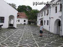[P04] Curtea interioara - Complex Turistic Cetate » foto by mirelutza
 - 
<span class="allrVoted glyphicon glyphicon-heart hidden" id="av50311"></span>
<a class="m-l-10 hidden" id="sv50311" onclick="voting_Foto_DelVot(,50311,3615)" role="button">șterge vot <span class="glyphicon glyphicon-remove"></span></a>
<a id="v950311" class=" c-red"  onclick="voting_Foto_SetVot(50311)" role="button"><span class="glyphicon glyphicon-heart-empty"></span> <b>LIKE</b> = Votează poza</a> <img class="hidden"  id="f50311W9" src="/imagini/loader.gif" border="0" /><span class="AjErrMes hidden" id="e50311ErM"></span>