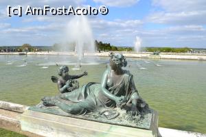 [P01] Fântână arteziană în Versailles » foto by AZE
 - 
<span class="allrVoted glyphicon glyphicon-heart hidden" id="av889233"></span>
<a class="m-l-10 hidden" id="sv889233" onclick="voting_Foto_DelVot(,889233,3618)" role="button">șterge vot <span class="glyphicon glyphicon-remove"></span></a>
<a id="v9889233" class=" c-red"  onclick="voting_Foto_SetVot(889233)" role="button"><span class="glyphicon glyphicon-heart-empty"></span> <b>LIKE</b> = Votează poza</a> <img class="hidden"  id="f889233W9" src="/imagini/loader.gif" border="0" /><span class="AjErrMes hidden" id="e889233ErM"></span>