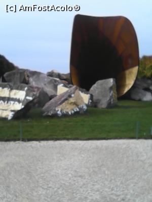 [P04] 'cornul abundentei' lui anish kapoor » foto by Mihaela G.
 - 
<span class="allrVoted glyphicon glyphicon-heart hidden" id="av723558"></span>
<a class="m-l-10 hidden" id="sv723558" onclick="voting_Foto_DelVot(,723558,3618)" role="button">șterge vot <span class="glyphicon glyphicon-remove"></span></a>
<a id="v9723558" class=" c-red"  onclick="voting_Foto_SetVot(723558)" role="button"><span class="glyphicon glyphicon-heart-empty"></span> <b>LIKE</b> = Votează poza</a> <img class="hidden"  id="f723558W9" src="/imagini/loader.gif" border="0" /><span class="AjErrMes hidden" id="e723558ErM"></span>