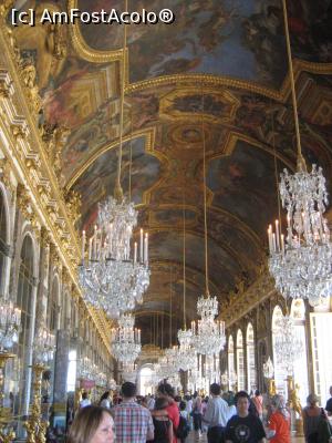 [P08] Iata si vestita Sala a Oglinzilor in care s-a semnat celebrul tratat de la Versailles.  » foto by cristina47*
 - 
<span class="allrVoted glyphicon glyphicon-heart hidden" id="av742927"></span>
<a class="m-l-10 hidden" id="sv742927" onclick="voting_Foto_DelVot(,742927,3618)" role="button">șterge vot <span class="glyphicon glyphicon-remove"></span></a>
<a id="v9742927" class=" c-red"  onclick="voting_Foto_SetVot(742927)" role="button"><span class="glyphicon glyphicon-heart-empty"></span> <b>LIKE</b> = Votează poza</a> <img class="hidden"  id="f742927W9" src="/imagini/loader.gif" border="0" /><span class="AjErrMes hidden" id="e742927ErM"></span>