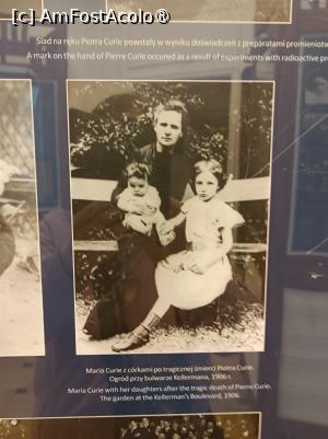 [P12] Varșovia, Muzeul Maria Sklodowska-Curie, Marie Curie împreună cu fetițele ei, Irene și Eve la moartea soțului, 1906 » foto by mprofeanu
 - 
<span class="allrVoted glyphicon glyphicon-heart hidden" id="av1418309"></span>
<a class="m-l-10 hidden" id="sv1418309" onclick="voting_Foto_DelVot(,1418309,3644)" role="button">șterge vot <span class="glyphicon glyphicon-remove"></span></a>
<a id="v91418309" class=" c-red"  onclick="voting_Foto_SetVot(1418309)" role="button"><span class="glyphicon glyphicon-heart-empty"></span> <b>LIKE</b> = Votează poza</a> <img class="hidden"  id="f1418309W9" src="/imagini/loader.gif" border="0" /><span class="AjErrMes hidden" id="e1418309ErM"></span>