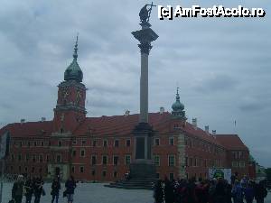 [P18] Castelul Regal si statuia lui Sigismund.  » foto by marius gaudi*
 - 
<span class="allrVoted glyphicon glyphicon-heart hidden" id="av438681"></span>
<a class="m-l-10 hidden" id="sv438681" onclick="voting_Foto_DelVot(,438681,3644)" role="button">șterge vot <span class="glyphicon glyphicon-remove"></span></a>
<a id="v9438681" class=" c-red"  onclick="voting_Foto_SetVot(438681)" role="button"><span class="glyphicon glyphicon-heart-empty"></span> <b>LIKE</b> = Votează poza</a> <img class="hidden"  id="f438681W9" src="/imagini/loader.gif" border="0" /><span class="AjErrMes hidden" id="e438681ErM"></span>