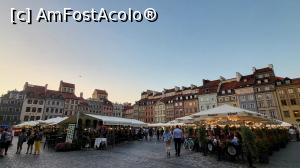 [P13] <strong> Piata Centrului Vechi (Rynek Starego Miasta</strong>), plina cu terase asezate in mijlocul acesteia si cladiri foarte frumos decorate, galerii de arta si magazine cu suveniruri. » foto by geani anto
 - 
<span class="allrVoted glyphicon glyphicon-heart hidden" id="av1337050"></span>
<a class="m-l-10 hidden" id="sv1337050" onclick="voting_Foto_DelVot(,1337050,3644)" role="button">șterge vot <span class="glyphicon glyphicon-remove"></span></a>
<a id="v91337050" class=" c-red"  onclick="voting_Foto_SetVot(1337050)" role="button"><span class="glyphicon glyphicon-heart-empty"></span> <b>LIKE</b> = Votează poza</a> <img class="hidden"  id="f1337050W9" src="/imagini/loader.gif" border="0" /><span class="AjErrMes hidden" id="e1337050ErM"></span>