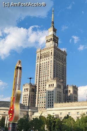 [P02] <strong>Palatul Culturii si Stiintei (</strong>Casa Scanteii poloneza), aminteste de anii comunismului, asemanatoare cu cea din Bucuresti, impresionanta, este in continuare cea mai inalta cladire din Polonia, desi a fost construita in 1955. » foto by geani anto
 - 
<span class="allrVoted glyphicon glyphicon-heart hidden" id="av1337039"></span>
<a class="m-l-10 hidden" id="sv1337039" onclick="voting_Foto_DelVot(,1337039,3644)" role="button">șterge vot <span class="glyphicon glyphicon-remove"></span></a>
<a id="v91337039" class=" c-red"  onclick="voting_Foto_SetVot(1337039)" role="button"><span class="glyphicon glyphicon-heart-empty"></span> <b>LIKE</b> = Votează poza</a> <img class="hidden"  id="f1337039W9" src="/imagini/loader.gif" border="0" /><span class="AjErrMes hidden" id="e1337039ErM"></span>