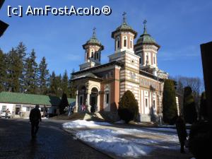 [P42] Sinaia - La Mănăstirea Sinaia.  » foto by iulianic
 - 
<span class="allrVoted glyphicon glyphicon-heart hidden" id="av1039291"></span>
<a class="m-l-10 hidden" id="sv1039291" onclick="voting_Foto_DelVot(,1039291,3677)" role="button">șterge vot <span class="glyphicon glyphicon-remove"></span></a>
<a id="v91039291" class=" c-red"  onclick="voting_Foto_SetVot(1039291)" role="button"><span class="glyphicon glyphicon-heart-empty"></span> <b>LIKE</b> = Votează poza</a> <img class="hidden"  id="f1039291W9" src="/imagini/loader.gif" border="0" /><span class="AjErrMes hidden" id="e1039291ErM"></span>