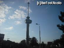 [P46] Turnul Euromast, se vede în vârf eurolift-ul » foto by Larissa
 - 
<span class="allrVoted glyphicon glyphicon-heart hidden" id="av273248"></span>
<a class="m-l-10 hidden" id="sv273248" onclick="voting_Foto_DelVot(,273248,3679)" role="button">șterge vot <span class="glyphicon glyphicon-remove"></span></a>
<a id="v9273248" class=" c-red"  onclick="voting_Foto_SetVot(273248)" role="button"><span class="glyphicon glyphicon-heart-empty"></span> <b>LIKE</b> = Votează poza</a> <img class="hidden"  id="f273248W9" src="/imagini/loader.gif" border="0" /><span class="AjErrMes hidden" id="e273248ErM"></span>