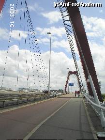 [P33] Willemsbrug » foto by Costi
 - 
<span class="allrVoted glyphicon glyphicon-heart hidden" id="av23936"></span>
<a class="m-l-10 hidden" id="sv23936" onclick="voting_Foto_DelVot(,23936,3679)" role="button">șterge vot <span class="glyphicon glyphicon-remove"></span></a>
<a id="v923936" class=" c-red"  onclick="voting_Foto_SetVot(23936)" role="button"><span class="glyphicon glyphicon-heart-empty"></span> <b>LIKE</b> = Votează poza</a> <img class="hidden"  id="f23936W9" src="/imagini/loader.gif" border="0" /><span class="AjErrMes hidden" id="e23936ErM"></span>