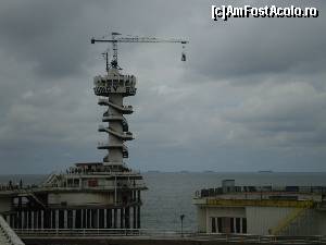 [P19] Turnul de lansare cu coarda elastică din Stațiunea Scheveningen.  » foto by Mihai18*
 - 
<span class="allrVoted glyphicon glyphicon-heart hidden" id="av644193"></span>
<a class="m-l-10 hidden" id="sv644193" onclick="voting_Foto_DelVot(,644193,3707)" role="button">șterge vot <span class="glyphicon glyphicon-remove"></span></a>
<a id="v9644193" class=" c-red"  onclick="voting_Foto_SetVot(644193)" role="button"><span class="glyphicon glyphicon-heart-empty"></span> <b>LIKE</b> = Votează poza</a> <img class="hidden"  id="f644193W9" src="/imagini/loader.gif" border="0" /><span class="AjErrMes hidden" id="e644193ErM"></span>