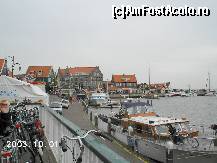 [P18] Faleza micului port Volendam » foto by Costi
 - 
<span class="allrVoted glyphicon glyphicon-heart hidden" id="av24434"></span>
<a class="m-l-10 hidden" id="sv24434" onclick="voting_Foto_DelVot(,24434,3710)" role="button">șterge vot <span class="glyphicon glyphicon-remove"></span></a>
<a id="v924434" class=" c-red"  onclick="voting_Foto_SetVot(24434)" role="button"><span class="glyphicon glyphicon-heart-empty"></span> <b>LIKE</b> = Votează poza</a> <img class="hidden"  id="f24434W9" src="/imagini/loader.gif" border="0" /><span class="AjErrMes hidden" id="e24434ErM"></span>