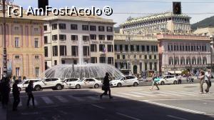 [P36] Piazza de Ferrari. In fata, ”Fontana”, la stanga, partial, Palazzo Ducale.  » foto by ovidiuyepi
 - 
<span class="allrVoted glyphicon glyphicon-heart hidden" id="av1153240"></span>
<a class="m-l-10 hidden" id="sv1153240" onclick="voting_Foto_DelVot(,1153240,3723)" role="button">șterge vot <span class="glyphicon glyphicon-remove"></span></a>
<a id="v91153240" class=" c-red"  onclick="voting_Foto_SetVot(1153240)" role="button"><span class="glyphicon glyphicon-heart-empty"></span> <b>LIKE</b> = Votează poza</a> <img class="hidden"  id="f1153240W9" src="/imagini/loader.gif" border="0" /><span class="AjErrMes hidden" id="e1153240ErM"></span>