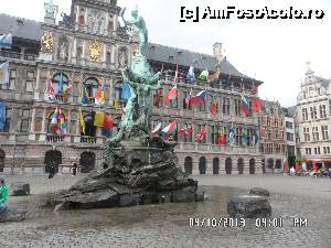 [P21] fantana cu grupul statuar din fata Primariei reprezentand povestea uriasului si a lui Brado » foto by amero
 - 
<span class="allrVoted glyphicon glyphicon-heart hidden" id="av501067"></span>
<a class="m-l-10 hidden" id="sv501067" onclick="voting_Foto_DelVot(,501067,3747)" role="button">șterge vot <span class="glyphicon glyphicon-remove"></span></a>
<a id="v9501067" class=" c-red"  onclick="voting_Foto_SetVot(501067)" role="button"><span class="glyphicon glyphicon-heart-empty"></span> <b>LIKE</b> = Votează poza</a> <img class="hidden"  id="f501067W9" src="/imagini/loader.gif" border="0" /><span class="AjErrMes hidden" id="e501067ErM"></span>