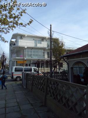 [P19] Intersectia strazilor Mihail Kogalniceanu cu Bogdan Petriceicu Hasdeu gasim market si cazare,  » foto by danaeldreny*
 - 
<span class="allrVoted glyphicon glyphicon-heart hidden" id="av852320"></span>
<a class="m-l-10 hidden" id="sv852320" onclick="voting_Foto_DelVot(,852320,3771)" role="button">șterge vot <span class="glyphicon glyphicon-remove"></span></a>
<a id="v9852320" class=" c-red"  onclick="voting_Foto_SetVot(852320)" role="button"><span class="glyphicon glyphicon-heart-empty"></span> <b>LIKE</b> = Votează poza</a> <img class="hidden"  id="f852320W9" src="/imagini/loader.gif" border="0" /><span class="AjErrMes hidden" id="e852320ErM"></span>