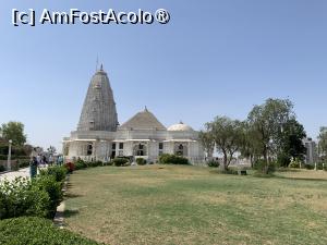 [P23] Templul Birla Mandir » foto by AZE
 - 
<span class="allrVoted glyphicon glyphicon-heart hidden" id="av1424395"></span>
<a class="m-l-10 hidden" id="sv1424395" onclick="voting_Foto_DelVot(,1424395,3794)" role="button">șterge vot <span class="glyphicon glyphicon-remove"></span></a>
<a id="v91424395" class=" c-red"  onclick="voting_Foto_SetVot(1424395)" role="button"><span class="glyphicon glyphicon-heart-empty"></span> <b>LIKE</b> = Votează poza</a> <img class="hidden"  id="f1424395W9" src="/imagini/loader.gif" border="0" /><span class="AjErrMes hidden" id="e1424395ErM"></span>