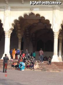 [P22] Agra Fort » foto by andromeda
 - 
<span class="allrVoted glyphicon glyphicon-heart hidden" id="av322549"></span>
<a class="m-l-10 hidden" id="sv322549" onclick="voting_Foto_DelVot(,322549,3794)" role="button">șterge vot <span class="glyphicon glyphicon-remove"></span></a>
<a id="v9322549" class=" c-red"  onclick="voting_Foto_SetVot(322549)" role="button"><span class="glyphicon glyphicon-heart-empty"></span> <b>LIKE</b> = Votează poza</a> <img class="hidden"  id="f322549W9" src="/imagini/loader.gif" border="0" /><span class="AjErrMes hidden" id="e322549ErM"></span>