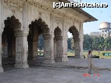 [P42] Delhi - Red Fort » foto by andromeda
 - 
<span class="allrVoted glyphicon glyphicon-heart hidden" id="av322615"></span>
<a class="m-l-10 hidden" id="sv322615" onclick="voting_Foto_DelVot(,322615,3794)" role="button">șterge vot <span class="glyphicon glyphicon-remove"></span></a>
<a id="v9322615" class=" c-red"  onclick="voting_Foto_SetVot(322615)" role="button"><span class="glyphicon glyphicon-heart-empty"></span> <b>LIKE</b> = Votează poza</a> <img class="hidden"  id="f322615W9" src="/imagini/loader.gif" border="0" /><span class="AjErrMes hidden" id="e322615ErM"></span>