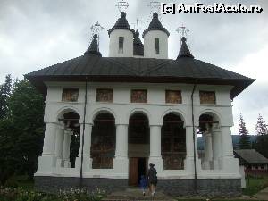 [P03] Biserica mănăstirii Cheia văzută de la intrarea în curtea lăcașului de cult.  » foto by Floryn81
 - 
<span class="allrVoted glyphicon glyphicon-heart hidden" id="av535098"></span>
<a class="m-l-10 hidden" id="sv535098" onclick="voting_Foto_DelVot(,535098,3798)" role="button">șterge vot <span class="glyphicon glyphicon-remove"></span></a>
<a id="v9535098" class=" c-red"  onclick="voting_Foto_SetVot(535098)" role="button"><span class="glyphicon glyphicon-heart-empty"></span> <b>LIKE</b> = Votează poza</a> <img class="hidden"  id="f535098W9" src="/imagini/loader.gif" border="0" /><span class="AjErrMes hidden" id="e535098ErM"></span>