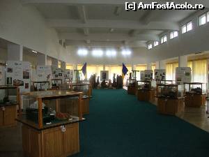 [P30] Aceasta este sala în care sunt expuse florile de mină.  » foto by Floryn81
 - 
<span class="allrVoted glyphicon glyphicon-heart hidden" id="av535125"></span>
<a class="m-l-10 hidden" id="sv535125" onclick="voting_Foto_DelVot(,535125,3798)" role="button">șterge vot <span class="glyphicon glyphicon-remove"></span></a>
<a id="v9535125" class=" c-red"  onclick="voting_Foto_SetVot(535125)" role="button"><span class="glyphicon glyphicon-heart-empty"></span> <b>LIKE</b> = Votează poza</a> <img class="hidden"  id="f535125W9" src="/imagini/loader.gif" border="0" /><span class="AjErrMes hidden" id="e535125ErM"></span>