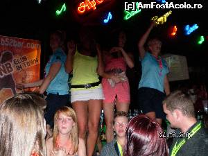 [P25] Se distrează bine turiştii pe Bar Street » foto by irinad
 - 
<span class="allrVoted glyphicon glyphicon-heart hidden" id="av614075"></span>
<a class="m-l-10 hidden" id="sv614075" onclick="voting_Foto_DelVot(,614075,3806)" role="button">șterge vot <span class="glyphicon glyphicon-remove"></span></a>
<a id="v9614075" class=" c-red"  onclick="voting_Foto_SetVot(614075)" role="button"><span class="glyphicon glyphicon-heart-empty"></span> <b>LIKE</b> = Votează poza</a> <img class="hidden"  id="f614075W9" src="/imagini/loader.gif" border="0" /><span class="AjErrMes hidden" id="e614075ErM"></span>