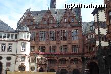 [P06] O parte a cladirii primariei din Frankfurt (partea dinspre strada) » foto by ileanaxperta*
 - 
<span class="allrVoted glyphicon glyphicon-heart hidden" id="av126731"></span>
<a class="m-l-10 hidden" id="sv126731" onclick="voting_Foto_DelVot(,126731,3827)" role="button">șterge vot <span class="glyphicon glyphicon-remove"></span></a>
<a id="v9126731" class=" c-red"  onclick="voting_Foto_SetVot(126731)" role="button"><span class="glyphicon glyphicon-heart-empty"></span> <b>LIKE</b> = Votează poza</a> <img class="hidden"  id="f126731W9" src="/imagini/loader.gif" border="0" /><span class="AjErrMes hidden" id="e126731ErM"></span>