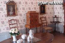 [P21] Camera mamei scriitorului Goethe din muzeul din Frankfurt, unde aceasta isi primea prietenele pt. a bea o ceasca de cacao calda » foto by ileanaxperta*
 - 
<span class="allrVoted glyphicon glyphicon-heart hidden" id="av146424"></span>
<a class="m-l-10 hidden" id="sv146424" onclick="voting_Foto_DelVot(,146424,3827)" role="button">șterge vot <span class="glyphicon glyphicon-remove"></span></a>
<a id="v9146424" class=" c-red"  onclick="voting_Foto_SetVot(146424)" role="button"><span class="glyphicon glyphicon-heart-empty"></span> <b>LIKE</b> = Votează poza</a> <img class="hidden"  id="f146424W9" src="/imagini/loader.gif" border="0" /><span class="AjErrMes hidden" id="e146424ErM"></span>