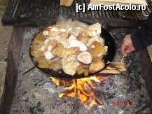 [P06] Cabana Sureanu - serviti va rog, ciuperci ciobanesti culese din imprejurimi! » foto by sunflower
 - 
<span class="allrVoted glyphicon glyphicon-heart hidden" id="av296270"></span>
<a class="m-l-10 hidden" id="sv296270" onclick="voting_Foto_DelVot(,296270,3832)" role="button">șterge vot <span class="glyphicon glyphicon-remove"></span></a>
<a id="v9296270" class=" c-red"  onclick="voting_Foto_SetVot(296270)" role="button"><span class="glyphicon glyphicon-heart-empty"></span> <b>LIKE</b> = Votează poza</a> <img class="hidden"  id="f296270W9" src="/imagini/loader.gif" border="0" /><span class="AjErrMes hidden" id="e296270ErM"></span>