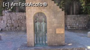 [P06] Monument inchinat Eroilor de la 28.10.1940. » foto by ovidiuyepi
 - 
<span class="allrVoted glyphicon glyphicon-heart hidden" id="av1200136"></span>
<a class="m-l-10 hidden" id="sv1200136" onclick="voting_Foto_DelVot(,1200136,3837)" role="button">șterge vot <span class="glyphicon glyphicon-remove"></span></a>
<a id="v91200136" class=" c-red"  onclick="voting_Foto_SetVot(1200136)" role="button"><span class="glyphicon glyphicon-heart-empty"></span> <b>LIKE</b> = Votează poza</a> <img class="hidden"  id="f1200136W9" src="/imagini/loader.gif" border="0" /><span class="AjErrMes hidden" id="e1200136ErM"></span>
