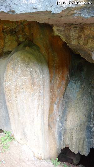 [P17] Creație a naturii la intrarea în fosta peșteră...  » foto by bog68
 - 
<span class="allrVoted glyphicon glyphicon-heart hidden" id="av527547"></span>
<a class="m-l-10 hidden" id="sv527547" onclick="voting_Foto_DelVot(,527547,3841)" role="button">șterge vot <span class="glyphicon glyphicon-remove"></span></a>
<a id="v9527547" class=" c-red"  onclick="voting_Foto_SetVot(527547)" role="button"><span class="glyphicon glyphicon-heart-empty"></span> <b>LIKE</b> = Votează poza</a> <img class="hidden"  id="f527547W9" src="/imagini/loader.gif" border="0" /><span class="AjErrMes hidden" id="e527547ErM"></span>