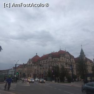 [P05] Palatul Vulturul Negru, Oradea, Piața Unirii » foto by Mioritik
 - 
<span class="allrVoted glyphicon glyphicon-heart hidden" id="av1396556"></span>
<a class="m-l-10 hidden" id="sv1396556" onclick="voting_Foto_DelVot(,1396556,3848)" role="button">șterge vot <span class="glyphicon glyphicon-remove"></span></a>
<a id="v91396556" class=" c-red"  onclick="voting_Foto_SetVot(1396556)" role="button"><span class="glyphicon glyphicon-heart-empty"></span> <b>LIKE</b> = Votează poza</a> <img class="hidden"  id="f1396556W9" src="/imagini/loader.gif" border="0" /><span class="AjErrMes hidden" id="e1396556ErM"></span>