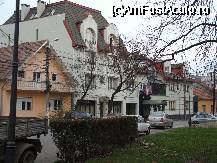 [P09] Oradea - Hotel Elite » foto by danoradea
 - 
<span class="allrVoted glyphicon glyphicon-heart hidden" id="av29461"></span>
<a class="m-l-10 hidden" id="sv29461" onclick="voting_Foto_DelVot(,29461,3848)" role="button">șterge vot <span class="glyphicon glyphicon-remove"></span></a>
<a id="v929461" class=" c-red"  onclick="voting_Foto_SetVot(29461)" role="button"><span class="glyphicon glyphicon-heart-empty"></span> <b>LIKE</b> = Votează poza</a> <img class="hidden"  id="f29461W9" src="/imagini/loader.gif" border="0" /><span class="AjErrMes hidden" id="e29461ErM"></span>