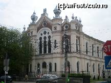 [P45] Oradea - Sinagoga Ortodoxa. » foto by presario
 - 
<span class="allrVoted glyphicon glyphicon-heart hidden" id="av68853"></span>
<a class="m-l-10 hidden" id="sv68853" onclick="voting_Foto_DelVot(,68853,3848)" role="button">șterge vot <span class="glyphicon glyphicon-remove"></span></a>
<a id="v968853" class=" c-red"  onclick="voting_Foto_SetVot(68853)" role="button"><span class="glyphicon glyphicon-heart-empty"></span> <b>LIKE</b> = Votează poza</a> <img class="hidden"  id="f68853W9" src="/imagini/loader.gif" border="0" /><span class="AjErrMes hidden" id="e68853ErM"></span>