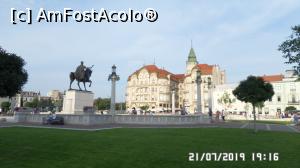 [P12] Piața Unirii și Palatul Vulturul Negru » foto by ungureanica
 - 
<span class="allrVoted glyphicon glyphicon-heart hidden" id="av1127257"></span>
<a class="m-l-10 hidden" id="sv1127257" onclick="voting_Foto_DelVot(,1127257,3848)" role="button">șterge vot <span class="glyphicon glyphicon-remove"></span></a>
<a id="v91127257" class=" c-red"  onclick="voting_Foto_SetVot(1127257)" role="button"><span class="glyphicon glyphicon-heart-empty"></span> <b>LIKE</b> = Votează poza</a> <img class="hidden"  id="f1127257W9" src="/imagini/loader.gif" border="0" /><span class="AjErrMes hidden" id="e1127257ErM"></span>