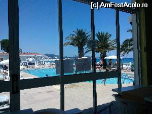 [P01] Piscina vazute din micul bar alaturat. Se poate si manca aici...  » foto by cristina-11
 - 
<span class="allrVoted glyphicon glyphicon-heart hidden" id="av530554"></span>
<a class="m-l-10 hidden" id="sv530554" onclick="voting_Foto_DelVot(,530554,3858)" role="button">șterge vot <span class="glyphicon glyphicon-remove"></span></a>
<a id="v9530554" class=" c-red"  onclick="voting_Foto_SetVot(530554)" role="button"><span class="glyphicon glyphicon-heart-empty"></span> <b>LIKE</b> = Votează poza</a> <img class="hidden"  id="f530554W9" src="/imagini/loader.gif" border="0" /><span class="AjErrMes hidden" id="e530554ErM"></span>