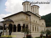 [P18] Biserica Manastirii Hurezi, judetul Valcea » foto by ascent
 - 
<span class="allrVoted glyphicon glyphicon-heart hidden" id="av151776"></span>
<a class="m-l-10 hidden" id="sv151776" onclick="voting_Foto_DelVot(,151776,3860)" role="button">șterge vot <span class="glyphicon glyphicon-remove"></span></a>
<a id="v9151776" class=" c-red"  onclick="voting_Foto_SetVot(151776)" role="button"><span class="glyphicon glyphicon-heart-empty"></span> <b>LIKE</b> = Votează poza</a> <img class="hidden"  id="f151776W9" src="/imagini/loader.gif" border="0" /><span class="AjErrMes hidden" id="e151776ErM"></span>