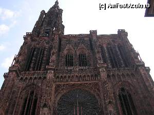 [P03] Strasbourg. Catedrala Notre Dame, construită din gresie roz din munţii Vosgi.  » foto by doina_c24
 - 
<span class="allrVoted glyphicon glyphicon-heart hidden" id="av392167"></span>
<a class="m-l-10 hidden" id="sv392167" onclick="voting_Foto_DelVot(,392167,3883)" role="button">șterge vot <span class="glyphicon glyphicon-remove"></span></a>
<a id="v9392167" class=" c-red"  onclick="voting_Foto_SetVot(392167)" role="button"><span class="glyphicon glyphicon-heart-empty"></span> <b>LIKE</b> = Votează poza</a> <img class="hidden"  id="f392167W9" src="/imagini/loader.gif" border="0" /><span class="AjErrMes hidden" id="e392167ErM"></span>