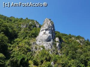 [P35] Regele Decebal, creație realizată în perioada 1994 - 2004 reprezintă cea mai înaltă sculptură în piatră din Europa, fiind totodată a șasea statuie din lume ca înălțime. În ceea ce privește dimensiunile sale, chipul lui Decebal măsoară 40,5 metri înălțime și 25 de metri » foto by Floryn81
 - 
<span class="allrVoted glyphicon glyphicon-heart hidden" id="av1130710"></span>
<a class="m-l-10 hidden" id="sv1130710" onclick="voting_Foto_DelVot(,1130710,3894)" role="button">șterge vot <span class="glyphicon glyphicon-remove"></span></a>
<a id="v91130710" class=" c-red"  onclick="voting_Foto_SetVot(1130710)" role="button"><span class="glyphicon glyphicon-heart-empty"></span> <b>LIKE</b> = Votează poza</a> <img class="hidden"  id="f1130710W9" src="/imagini/loader.gif" border="0" /><span class="AjErrMes hidden" id="e1130710ErM"></span>