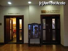 [P11] Holul care da in sala restaurantului la hotelul Raba din Gyor » foto by ileanaxperta*
 - 
<span class="allrVoted glyphicon glyphicon-heart hidden" id="av258459"></span>
<a class="m-l-10 hidden" id="sv258459" onclick="voting_Foto_DelVot(,258459,3907)" role="button">șterge vot <span class="glyphicon glyphicon-remove"></span></a>
<a id="v9258459" class=" c-red"  onclick="voting_Foto_SetVot(258459)" role="button"><span class="glyphicon glyphicon-heart-empty"></span> <b>LIKE</b> = Votează poza</a> <img class="hidden"  id="f258459W9" src="/imagini/loader.gif" border="0" /><span class="AjErrMes hidden" id="e258459ErM"></span>