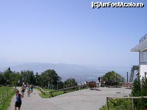 [P10] Bodensee - între Austria şi Germania / Punctul de belvedere spre lacul Bodensee.  » foto by doina_c24
 - 
<span class="allrVoted glyphicon glyphicon-heart hidden" id="av385550"></span>
<a class="m-l-10 hidden" id="sv385550" onclick="voting_Foto_DelVot(,385550,3920)" role="button">șterge vot <span class="glyphicon glyphicon-remove"></span></a>
<a id="v9385550" class=" c-red"  onclick="voting_Foto_SetVot(385550)" role="button"><span class="glyphicon glyphicon-heart-empty"></span> <b>LIKE</b> = Votează poza</a> <img class="hidden"  id="f385550W9" src="/imagini/loader.gif" border="0" /><span class="AjErrMes hidden" id="e385550ErM"></span>