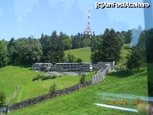 [P04] Bodensee - între Austria şi Germania / Tribuna de unde pot fi urmărite spectacole de şoimărit.  » foto by doina_c24
 - 
<span class="allrVoted glyphicon glyphicon-heart hidden" id="av385524"></span>
<a class="m-l-10 hidden" id="sv385524" onclick="voting_Foto_DelVot(,385524,3920)" role="button">șterge vot <span class="glyphicon glyphicon-remove"></span></a>
<a id="v9385524" class=" c-red"  onclick="voting_Foto_SetVot(385524)" role="button"><span class="glyphicon glyphicon-heart-empty"></span> <b>LIKE</b> = Votează poza</a> <img class="hidden"  id="f385524W9" src="/imagini/loader.gif" border="0" /><span class="AjErrMes hidden" id="e385524ErM"></span>