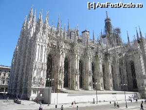 P08 [JUL-2011] Plazza del Duomo