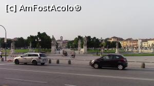 [P03] Prato della Valle vazut de la capatul strazii Via Beato Luca Belludi.  » foto by ovidiuyepi
 - 
<span class="allrVoted glyphicon glyphicon-heart hidden" id="av1155454"></span>
<a class="m-l-10 hidden" id="sv1155454" onclick="voting_Foto_DelVot(,1155454,3933)" role="button">șterge vot <span class="glyphicon glyphicon-remove"></span></a>
<a id="v91155454" class=" c-red"  onclick="voting_Foto_SetVot(1155454)" role="button"><span class="glyphicon glyphicon-heart-empty"></span> <b>LIKE</b> = Votează poza</a> <img class="hidden"  id="f1155454W9" src="/imagini/loader.gif" border="0" /><span class="AjErrMes hidden" id="e1155454ErM"></span>