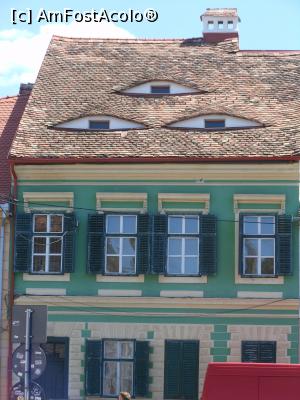 [P50] Sibiu - În orașul vechi. » foto by iulianic
 - 
<span class="allrVoted glyphicon glyphicon-heart hidden" id="av1355802"></span>
<a class="m-l-10 hidden" id="sv1355802" onclick="voting_Foto_DelVot(,1355802,3936)" role="button">șterge vot <span class="glyphicon glyphicon-remove"></span></a>
<a id="v91355802" class=" c-red"  onclick="voting_Foto_SetVot(1355802)" role="button"><span class="glyphicon glyphicon-heart-empty"></span> <b>LIKE</b> = Votează poza</a> <img class="hidden"  id="f1355802W9" src="/imagini/loader.gif" border="0" /><span class="AjErrMes hidden" id="e1355802ErM"></span>