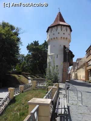 [P08] Sibiu - Strada Cetății, Turnul Dulgherilor. » foto by iulianic
 - 
<span class="allrVoted glyphicon glyphicon-heart hidden" id="av1355760"></span>
<a class="m-l-10 hidden" id="sv1355760" onclick="voting_Foto_DelVot(,1355760,3936)" role="button">șterge vot <span class="glyphicon glyphicon-remove"></span></a>
<a id="v91355760" class=" c-red"  onclick="voting_Foto_SetVot(1355760)" role="button"><span class="glyphicon glyphicon-heart-empty"></span> <b>LIKE</b> = Votează poza</a> <img class="hidden"  id="f1355760W9" src="/imagini/loader.gif" border="0" /><span class="AjErrMes hidden" id="e1355760ErM"></span>