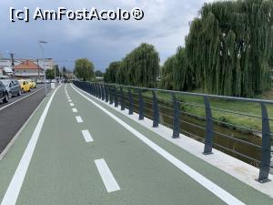 [P14] Pista de biciclete » foto by AZE
 - 
<span class="allrVoted glyphicon glyphicon-heart hidden" id="av1387739"></span>
<a class="m-l-10 hidden" id="sv1387739" onclick="voting_Foto_DelVot(,1387739,3936)" role="button">șterge vot <span class="glyphicon glyphicon-remove"></span></a>
<a id="v91387739" class=" c-red"  onclick="voting_Foto_SetVot(1387739)" role="button"><span class="glyphicon glyphicon-heart-empty"></span> <b>LIKE</b> = Votează poza</a> <img class="hidden"  id="f1387739W9" src="/imagini/loader.gif" border="0" /><span class="AjErrMes hidden" id="e1387739ErM"></span>