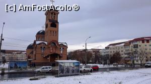 [P02] Biserica și cartierul trand » foto by AZE
 - 
<span class="allrVoted glyphicon glyphicon-heart hidden" id="av1042746"></span>
<a class="m-l-10 hidden" id="sv1042746" onclick="voting_Foto_DelVot(,1042746,3936)" role="button">șterge vot <span class="glyphicon glyphicon-remove"></span></a>
<a id="v91042746" class=" c-red"  onclick="voting_Foto_SetVot(1042746)" role="button"><span class="glyphicon glyphicon-heart-empty"></span> <b>LIKE</b> = Votează poza</a> <img class="hidden"  id="f1042746W9" src="/imagini/loader.gif" border="0" /><span class="AjErrMes hidden" id="e1042746ErM"></span>