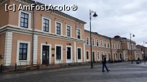 [P08] Gara Sibiu » foto by AZE
 - 
<span class="allrVoted glyphicon glyphicon-heart hidden" id="av1043975"></span>
<a class="m-l-10 hidden" id="sv1043975" onclick="voting_Foto_DelVot(,1043975,3936)" role="button">șterge vot <span class="glyphicon glyphicon-remove"></span></a>
<a id="v91043975" class=" c-red"  onclick="voting_Foto_SetVot(1043975)" role="button"><span class="glyphicon glyphicon-heart-empty"></span> <b>LIKE</b> = Votează poza</a> <img class="hidden"  id="f1043975W9" src="/imagini/loader.gif" border="0" /><span class="AjErrMes hidden" id="e1043975ErM"></span>