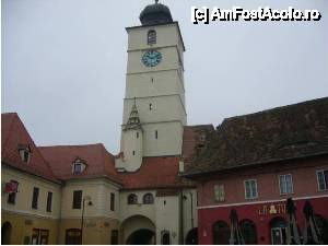 [P10] Turnul Sfatului construit în sec. XIII pe sub care se face legătura între Piaţa Mare şi Piaţa Mică » foto by iccata
 - 
<span class="allrVoted glyphicon glyphicon-heart hidden" id="av453755"></span>
<a class="m-l-10 hidden" id="sv453755" onclick="voting_Foto_DelVot(,453755,3936)" role="button">șterge vot <span class="glyphicon glyphicon-remove"></span></a>
<a id="v9453755" class=" c-red"  onclick="voting_Foto_SetVot(453755)" role="button"><span class="glyphicon glyphicon-heart-empty"></span> <b>LIKE</b> = Votează poza</a> <img class="hidden"  id="f453755W9" src="/imagini/loader.gif" border="0" /><span class="AjErrMes hidden" id="e453755ErM"></span>